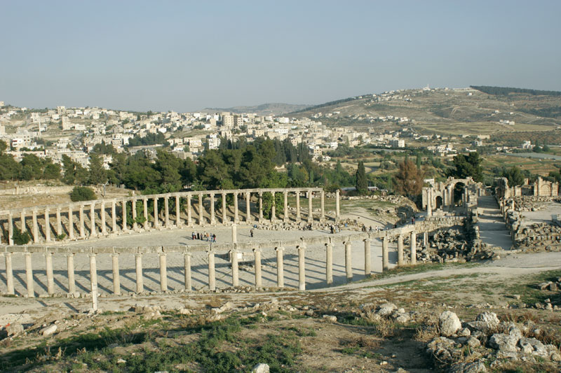 Ruins-forum-city-Gerasa-Jordan-Jarash.jpg
